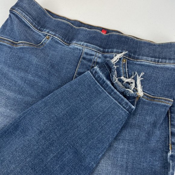 Spanx Pull On‎ Jean Women's Size Medium Raw Hem Skinny Performance Stretch - Picture 1 of 13